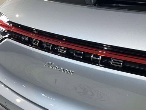 New 2026 Porsche Macan image 11