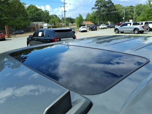 Used 2018 GMC Sierra 1500 Denali w/ Denali Ultimate Package image 22