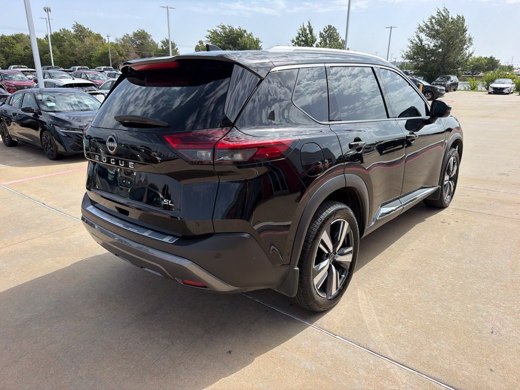 Used 2023 Nissan Rogue SL w/ SL Premium Package FWD image 5