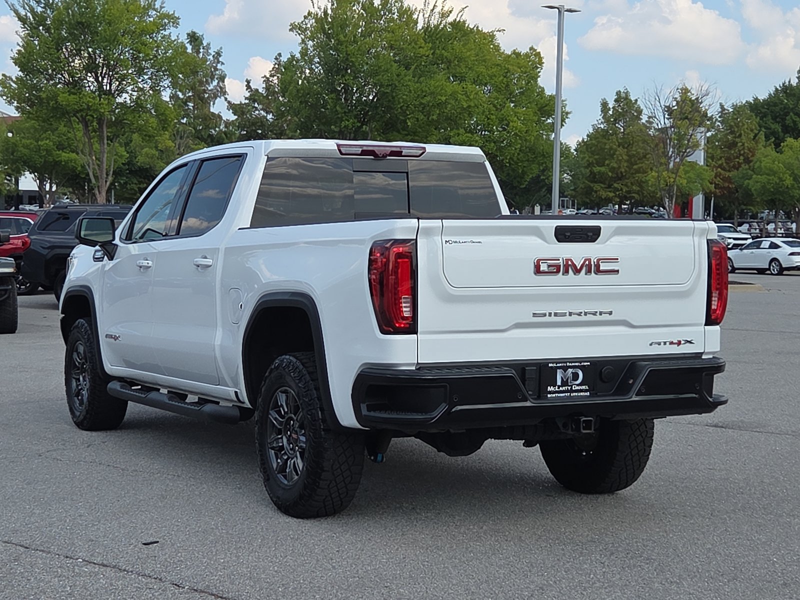 Used 2024 GMC Sierra 1500 AT4X AWD/4WD image 4