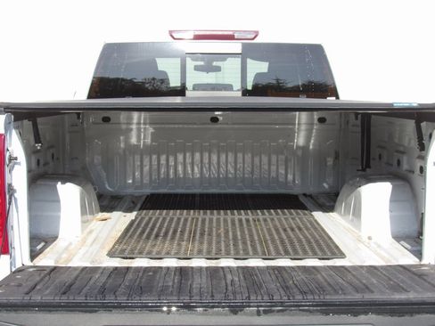 Used 2019 Chevrolet Silverado 1500 LT w/ All-Star Edition image 9