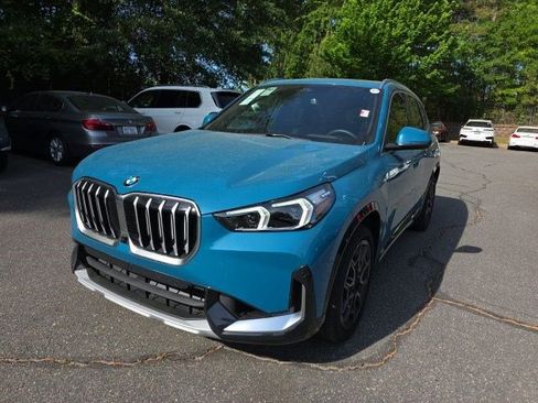 Certified 2025 BMW X1 xDrive28i w/ Technology Package image 2