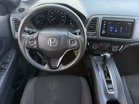 Used 2020 Honda HR-V Sport image 12