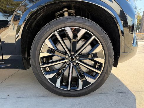 New 2026 Volvo XC90 T8 Core w/ Protection Package Premier AWD/4WD image 7