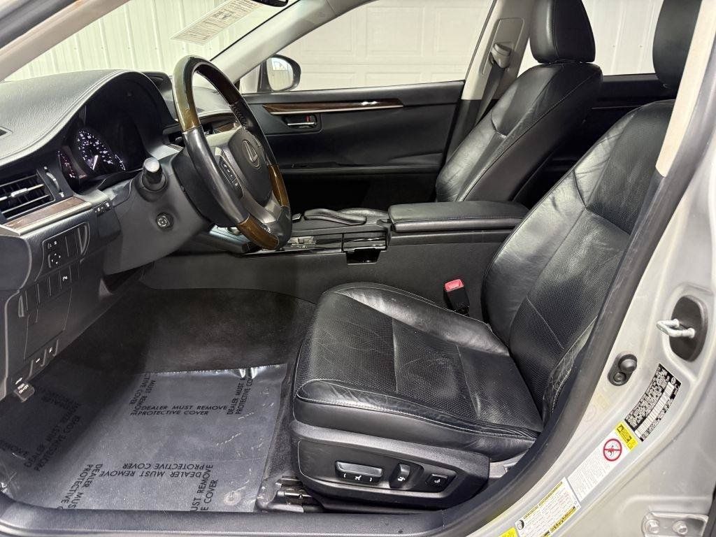 Used 2013 Lexus ES 350 w/ Luxury Pkg FWD image 9