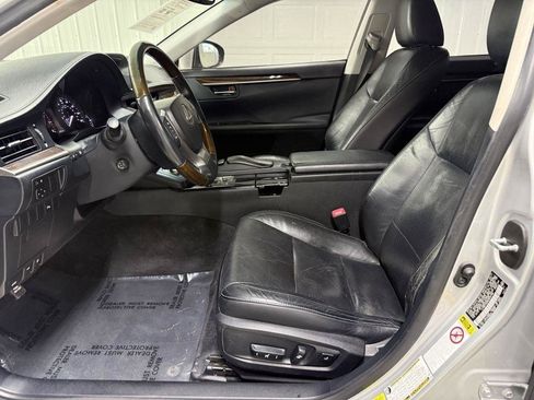 Used 2013 Lexus ES 350 w/ Luxury Pkg FWD image 9