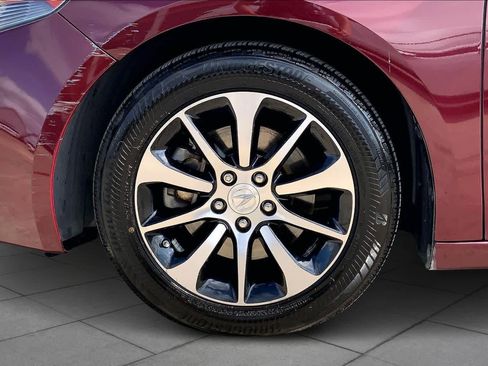 Used 2016 Acura TLX image 9