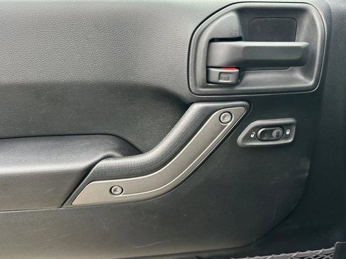 Used 2017 Jeep Wrangler Sport w/ Quick Order Package 24S image 10