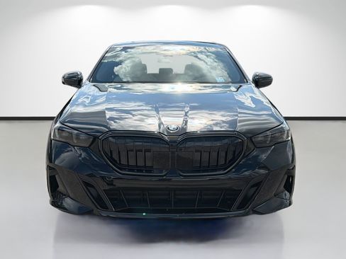 New 2027 BMW 540i xDrive w/ Executive Package AWD/4WD image 8