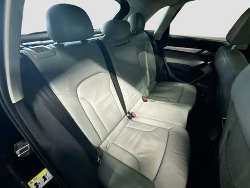 Used 2016 Audi Q3 2.0T Prestige w/ Prestige Package image 26