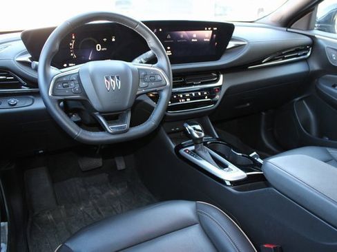 Used 2024 Buick Envista Avenir image 5