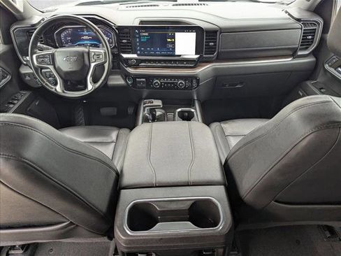 Used 2024 Chevrolet Silverado 1500 LT Trail Boss w/ LT Trail Boss Premium Package AWD/4WD image 16