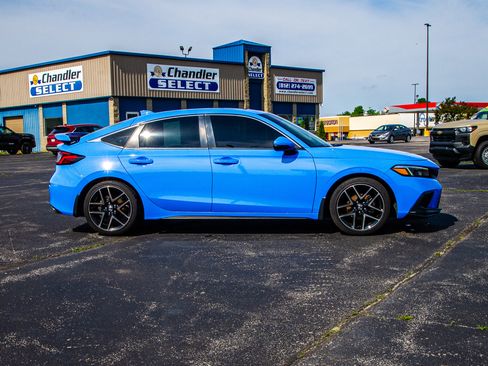 Used 2022 Honda Civic Sport Touring image 8