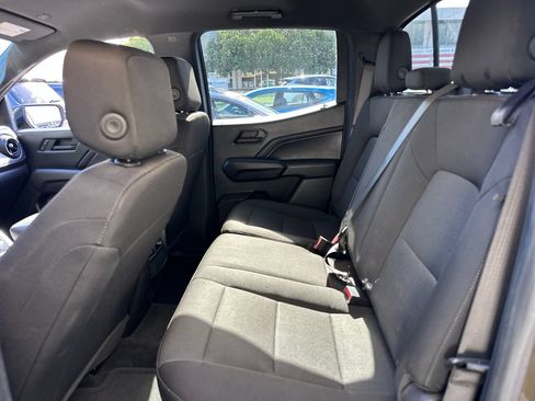 Used 2023 Chevrolet Colorado Trail Boss w/ Technology Package AWD/4WD image 15