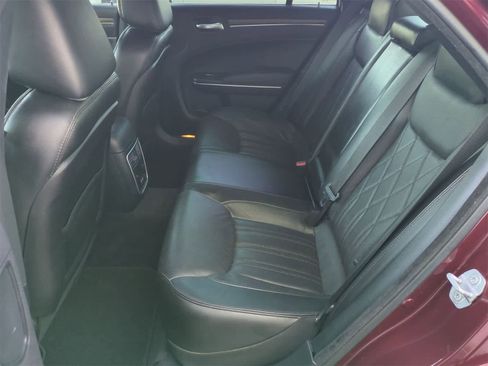 Used 2017 Chrysler 300 C Platinum w/ Safetytec Group II image 20