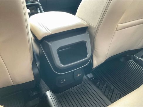 Used 2024 Ford Ranger Lariat AWD/4WD image 11