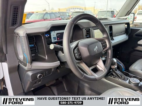Used 2022 Ford Bronco Black Diamond image 22