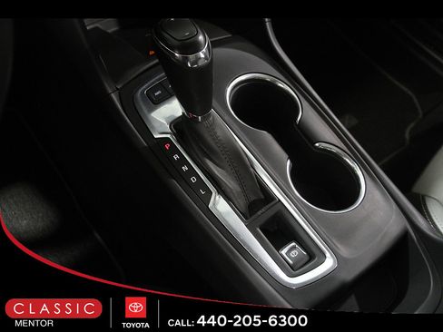 Used 2018 Chevrolet Equinox Premier AWD/4WD image 16