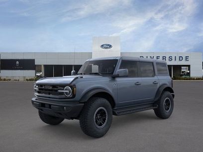 New 2025 Ford Bronco Outer Banks w/ Sasquatch Package