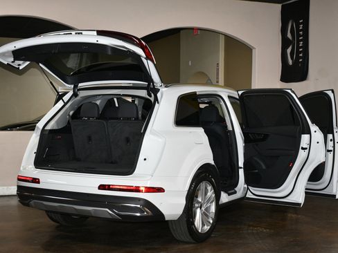 Used 2023 Audi Q7 3.0T Prestige w/ Prestige Package image 91