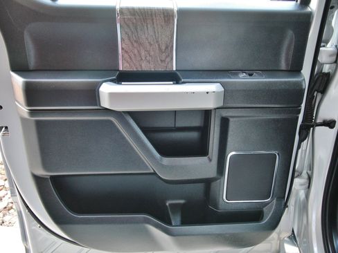 Used 2019 Ford F350 Lariat w/ Lariat Value Package image 45