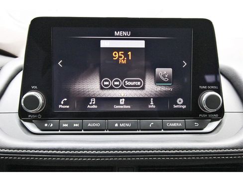 Used 2023 Nissan Rogue S image 20