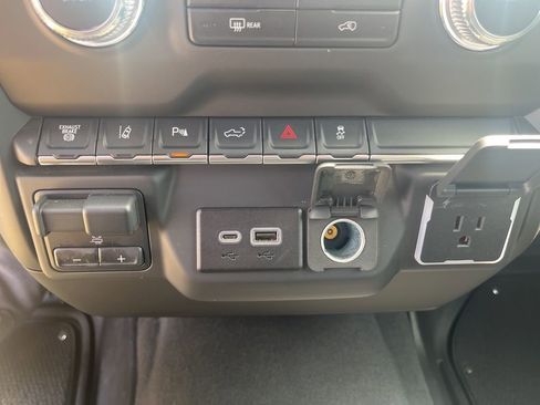 Used 2025 GMC Sierra 3500 Pro w/ 1SA Pro Safety Plus Package image 32