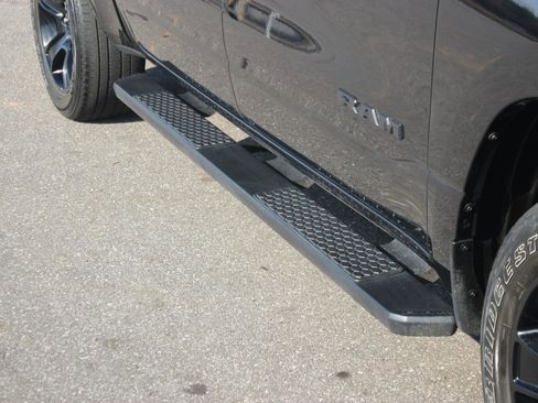 Used 2023 RAM 1500 Big Horn image 10