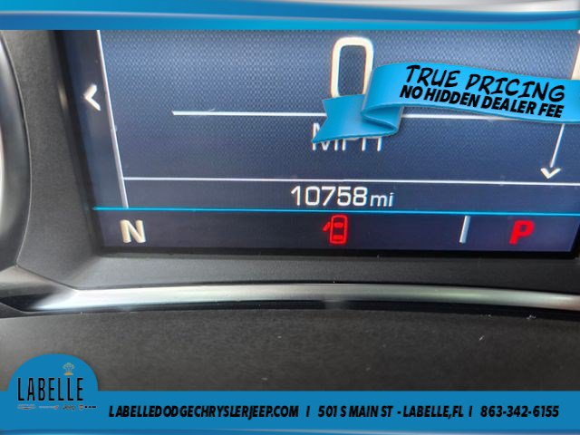 Used 2024 GMC Terrain SLE w/ Driver Convenience Package FWD image 22