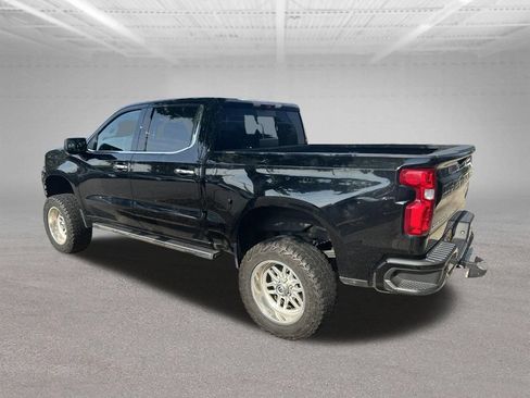 Used 2022 Chevrolet Silverado 1500 High Country w/ Technology Package AWD/4WD image 2
