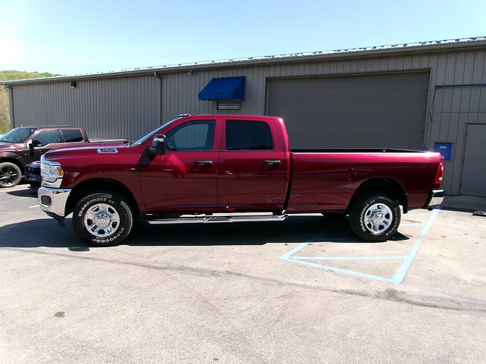 Used 2024 RAM 3500 Tradesman w/ Bed Utility Group AWD/4WD image 3