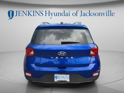 New 2026 Hyundai Venue SEL FWD image 4