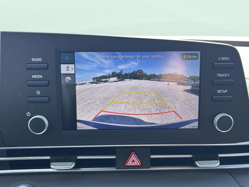 New 2026 Hyundai Elantra Sport FWD image 17