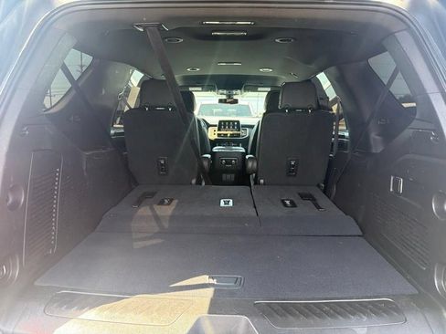 Used 2021 GMC Yukon SLT AWD/4WD image 11