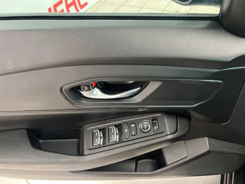 Used 2025 Honda Accord SE image 21