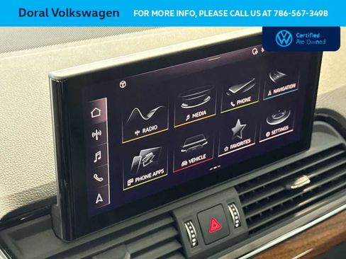 Used 2023 Audi Q5 2.0T Premium w/ Convenience Package AWD/4WD image 18