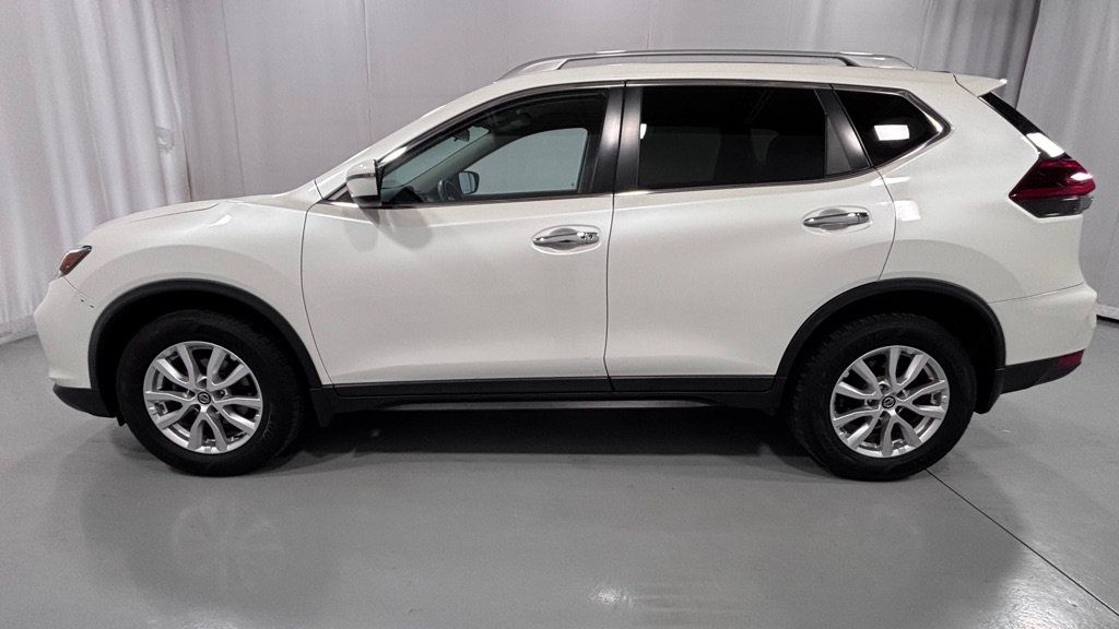 Used 2018 Nissan Rogue SV AWD/4WD image 8