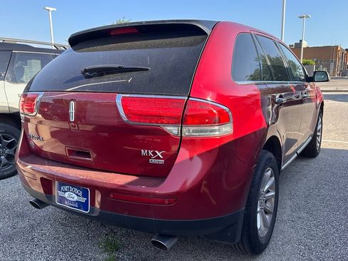 Used 2013 Lincoln MKX AWD image 4