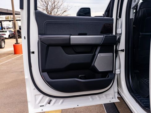 Used 2024 Ford F350 Lariat w/ Lariat Ultimate Package image 38