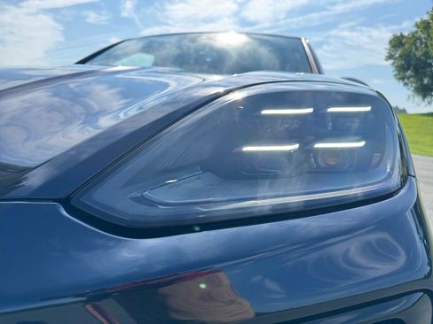 New 2025 Porsche Cayenne image 13