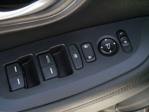 Certified 2023 Honda HR-V LX image 19