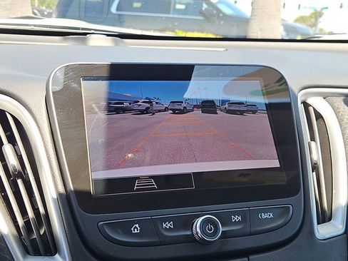 Used 2023 Chevrolet Malibu LT FWD image 25