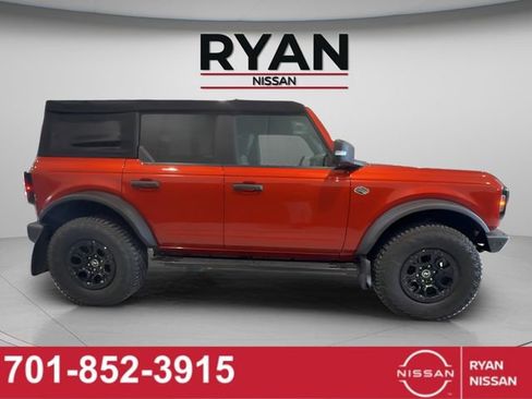 Used 2022 Ford Bronco Wildtrak image 6