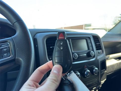 Used 2018 RAM 1500 Express w/ Express Value Package image 30