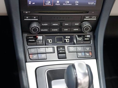 Used 2018 Porsche 911 Carrera image 23