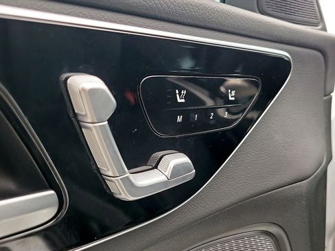 New 2025 Mercedes-Benz C 300 Sedan image 17