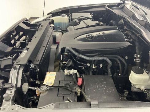 Used 2019 Toyota Tacoma SR5 AWD/4WD image 19