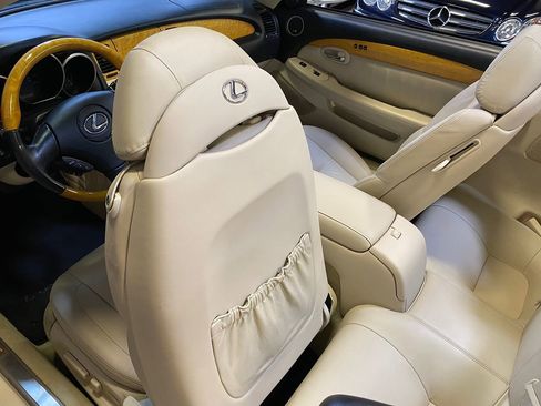 Used 2005 Lexus SC 430 Convertible RWD image 20