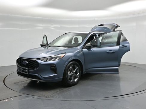 Certified 2023 Ford Escape ST-Line w/ Tech Pack #1 image 31