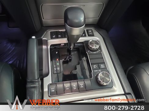 Used 2016 Toyota Land Cruiser w/ Four Season Floor Mat Package AWD/4WD image 35